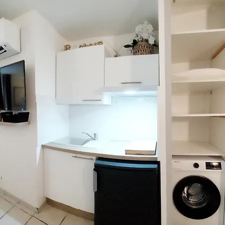 Au Coeur De Juan à Deux Pas Des Plages Antibes