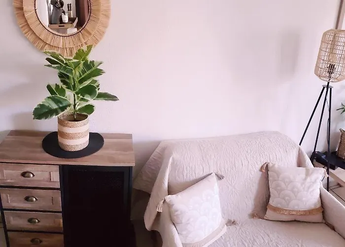 Au Coeur De Juan A Deux Pas Des Plages *